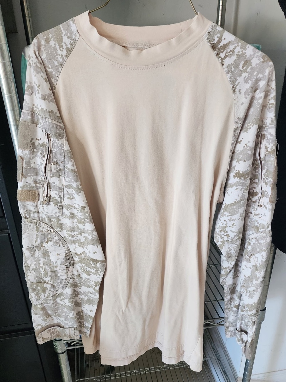 Tactical Long Sleeve Crew Neck Top - Desert Camo Sleeves